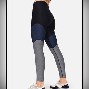 Outdoor voices 7/8 springs leggings